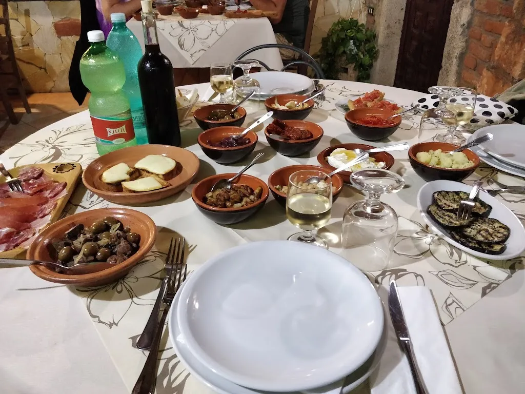 La Fattoria di Agostino_Riola Sardo_slider_image_2