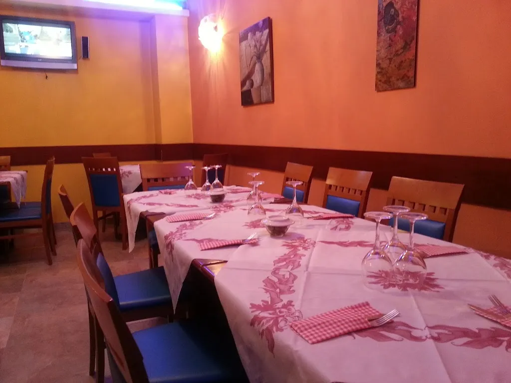 Pizzeria Giangi's restaurant in Francavilla Fontana