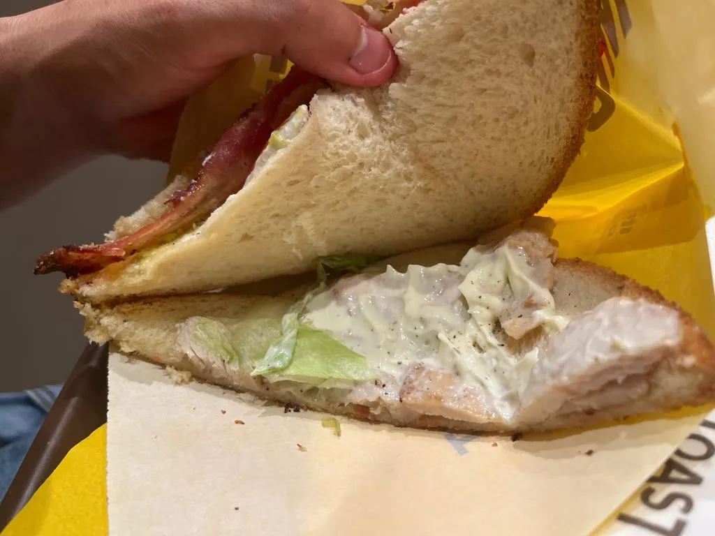 Andrea Viola_Capatoast - Cagliari Le Vele Millennium_Quartucciu_recensione