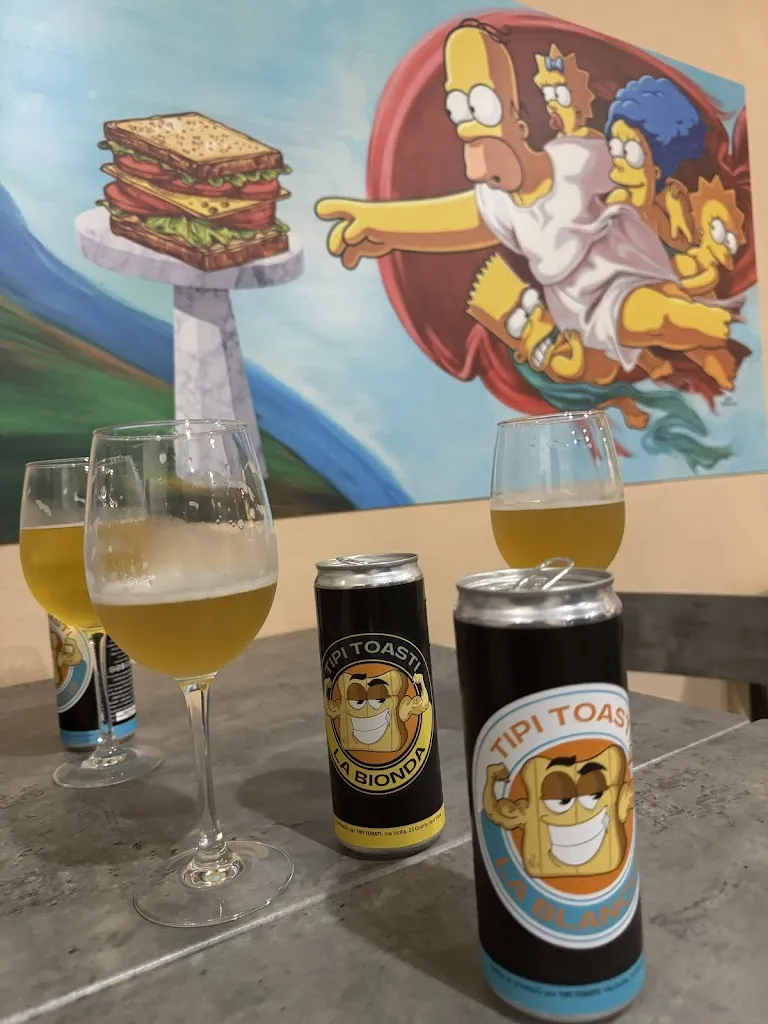 Andrea Battaglini_Tipi Toasti | Toast Quartu_Quartucciu_reseña