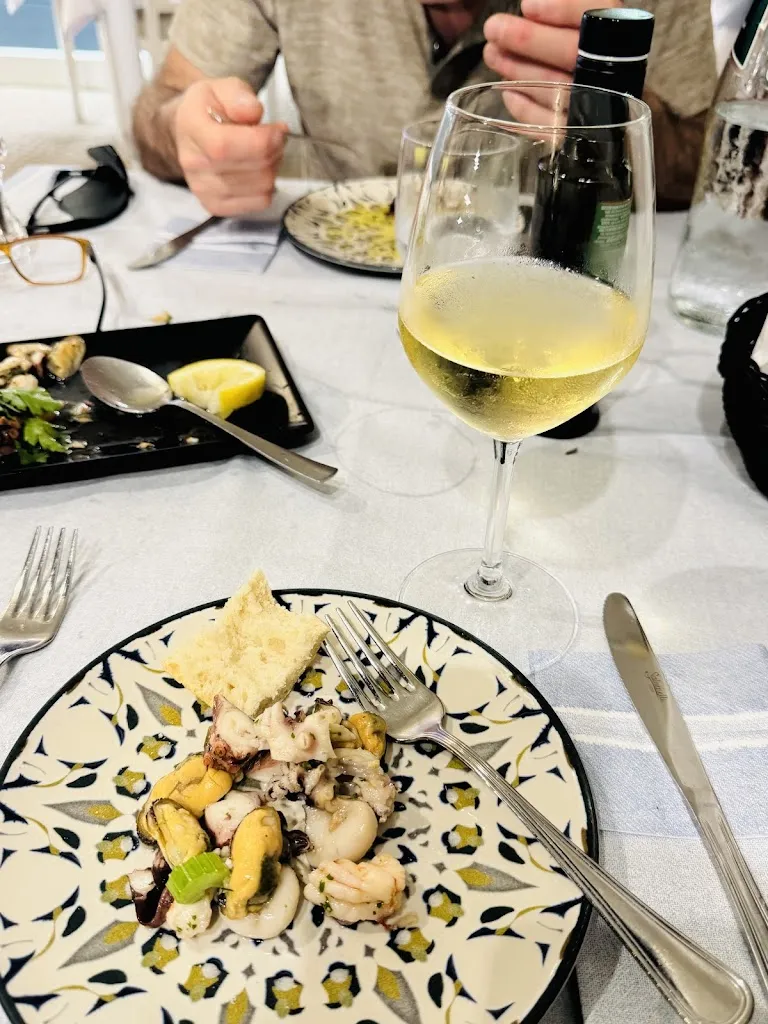 Mary Nengwekhulu_Victory by Lord Nelson - Ristorante di Pesce Cagliari - Quartu Sant'Elena_Quartu Sant'Elena_review