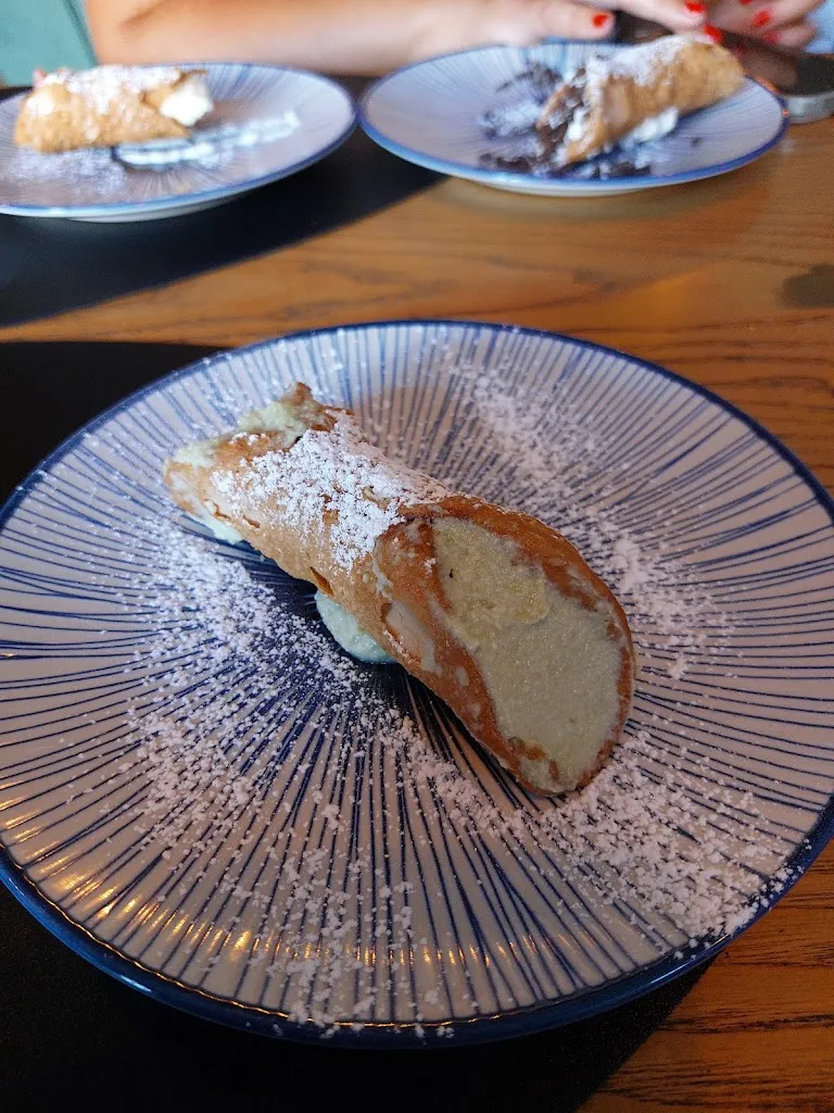 Miklós Sugár_4 Canti Bistrot_Quartu Sant'Elena_review