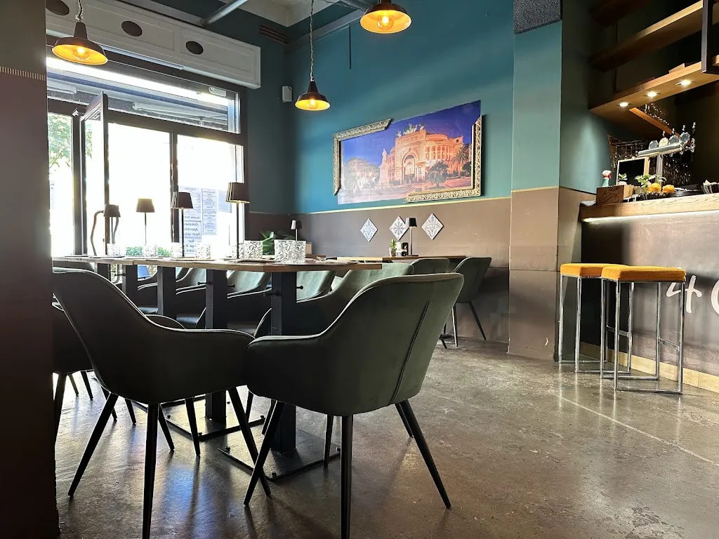 Massimiliano max4ever_4 Canti Bistrot_Quartu Sant'Elena_review