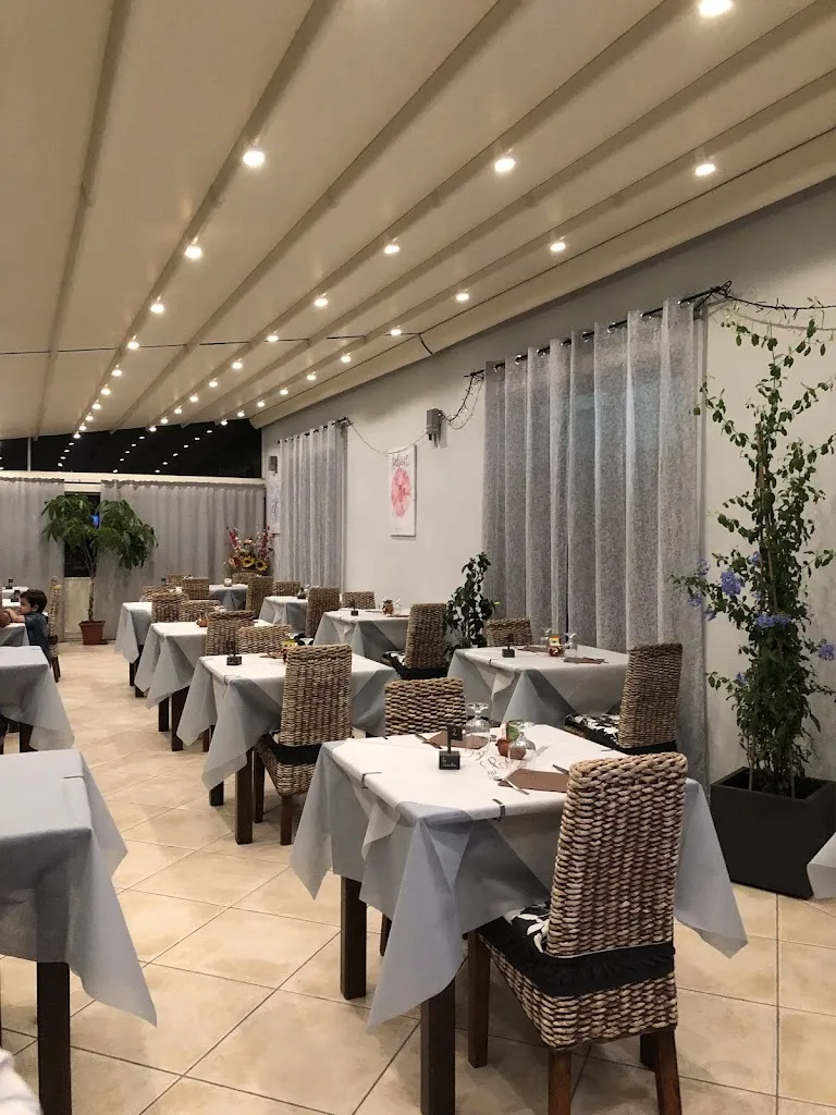 Ristorante Pizzeria Le Camelie restaurant in Quartu Sant'Elena