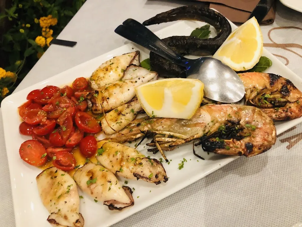 Ristorante Pizzeria Le Camelie_Quartu Sant'Elena_slider_image_2