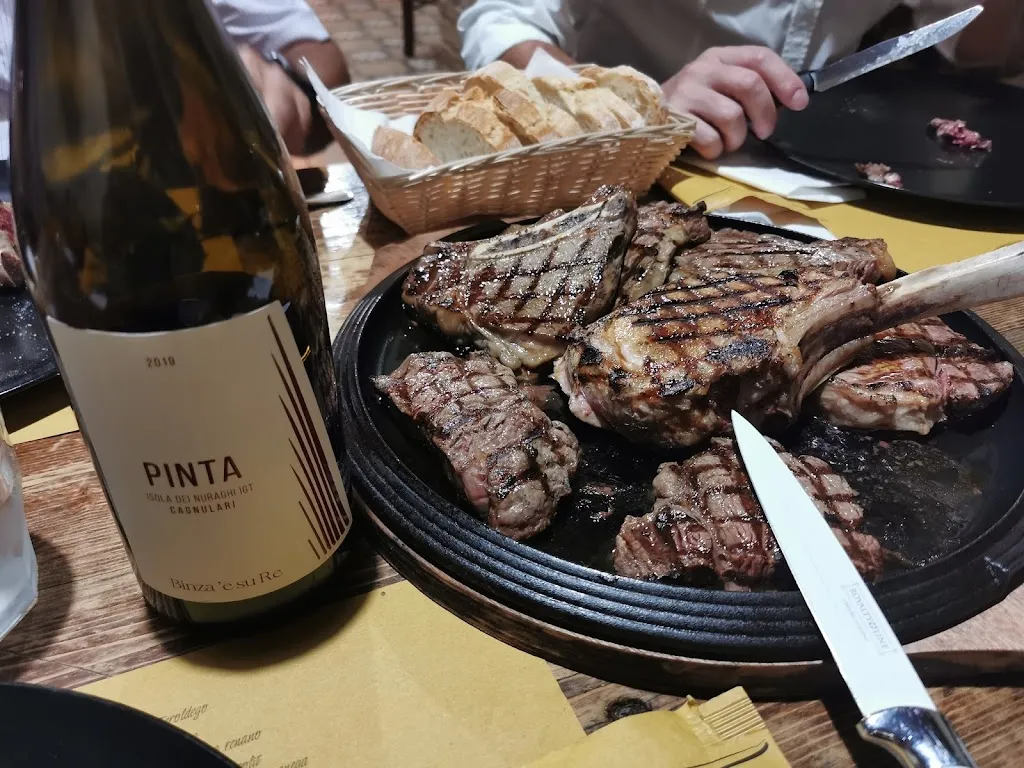 Stefano Medda_Vineria Mangiantini_Samassi_review