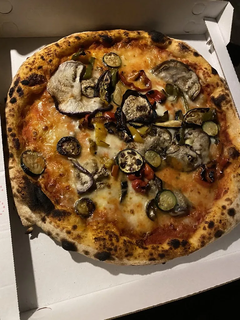 Made in Sud Pizzeria_San Giovanni Suergiu_slider_image_3