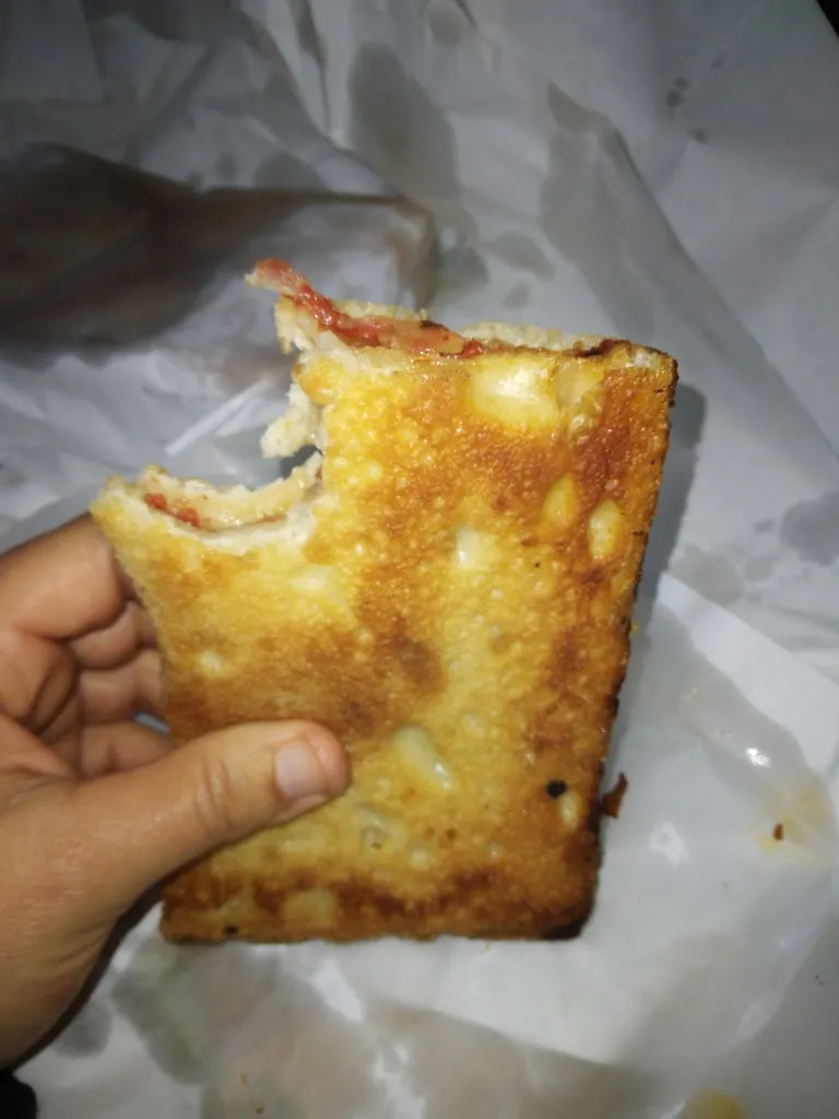 Pizzeria Diana Marino e Lentini Sabrina_San Giovanni Suergiu_slider_image_2