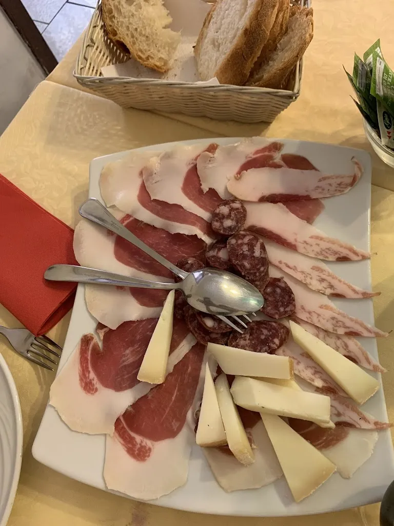 Amber Pearson_Ristorante Da Geppo_San Gavino Monreale_review