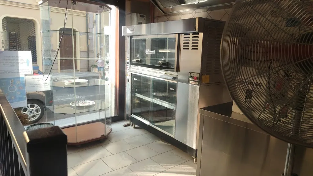 Pizzeria Alessia_San Gavino Monreale_slider_image_3