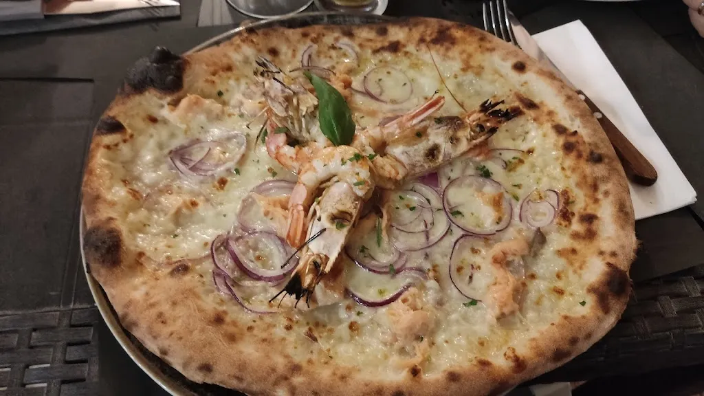 Pizzeria Mia_San Gavino Monreale_slider_image_3