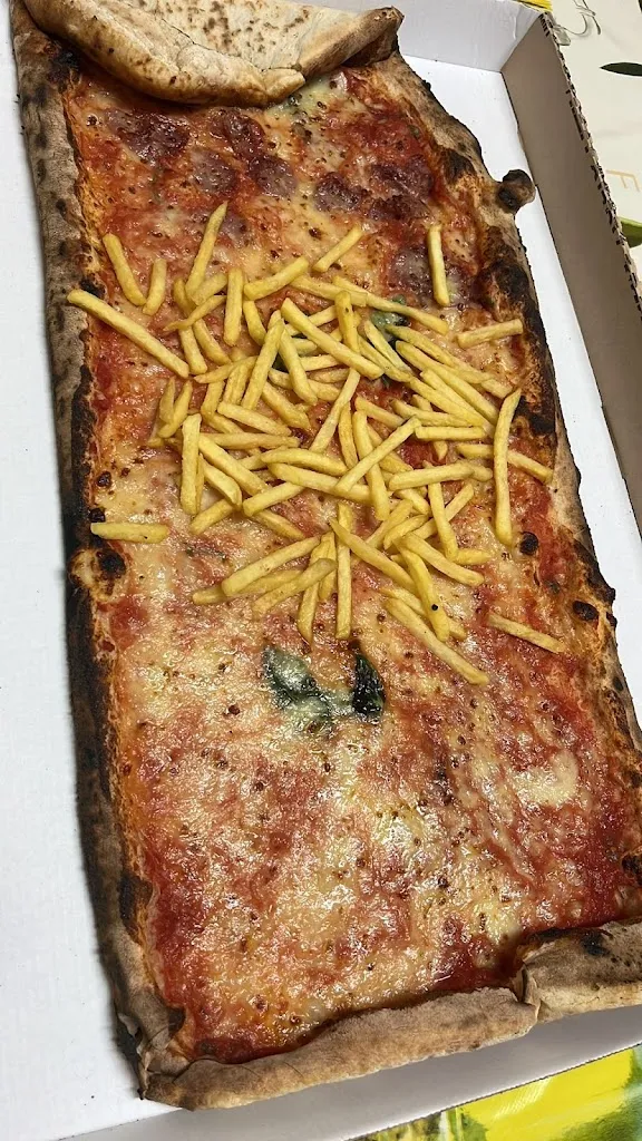 Sheila Brau_Pizzeria L'Officina Pizza e Sfizi_San Gavino Monreale_review