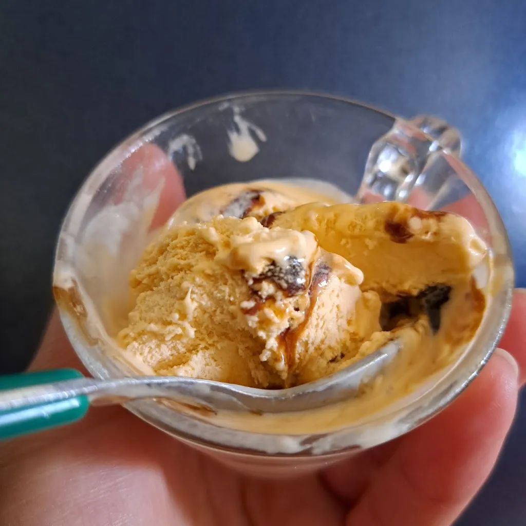 Roberta Saba_Gelateria Pasticceria Caffeteria Creamy_San Gavino Monreale_review