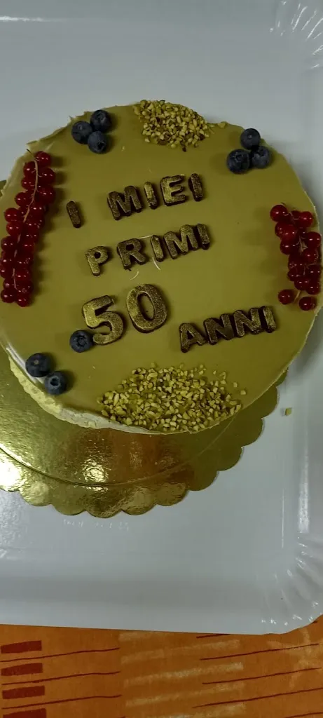 Rosanna Atzori_Gelateria Pasticceria Caffeteria Creamy_San Gavino Monreale_review