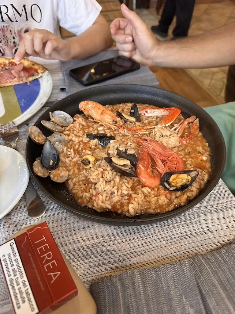 Diana-Raluca Guzan_Ristorante Pizzeria San Gavino_Porto Torres_review