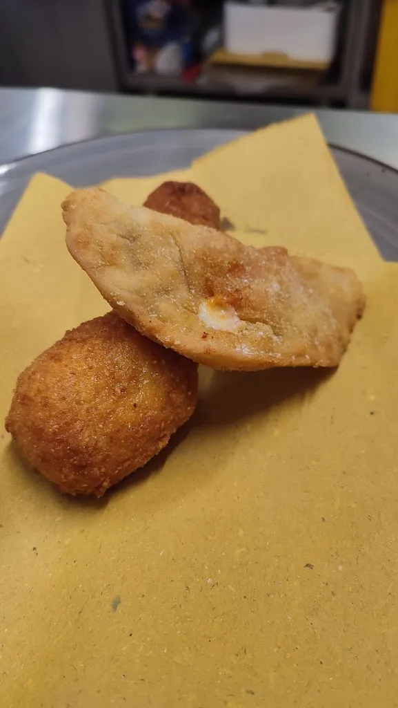 Lu Cugnoru - Bruschetteria Friggitoria_Porto Torres_slider_image_3