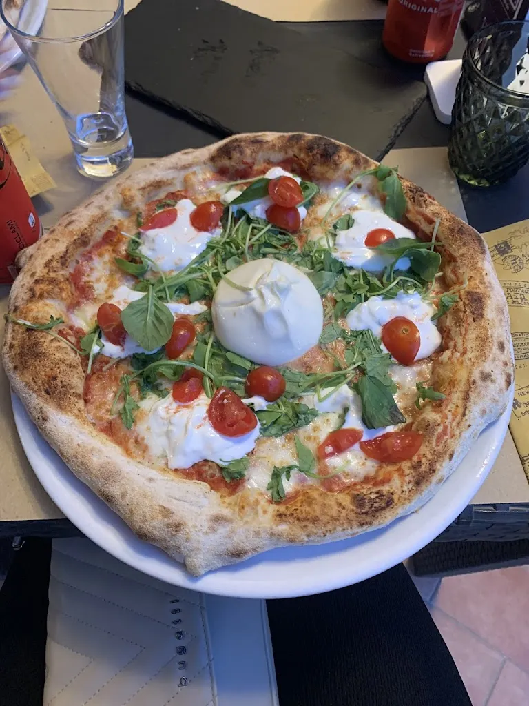 Yasemin Geiger_Pizzeria La Roccia Porto Torres_Porto Torres_review