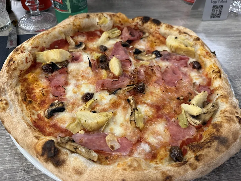 Pizzeria La Roccia Porto Torres_Porto Torres_slider_image_3