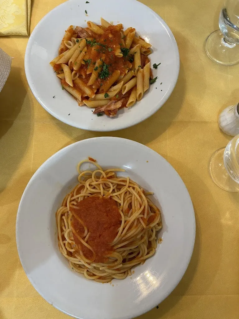 Ana Mencin_Trattoria La Tana_Porto Torres_review