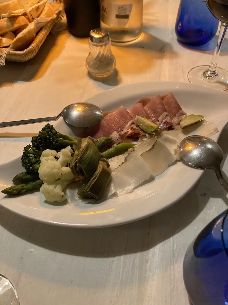 Dan R. Deneyer_Gobbo Restaurant_Porto Torres_review