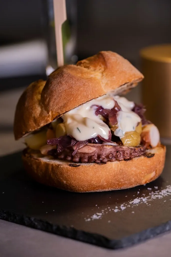 Minè - Restaurant -Pizza & Lounge Bar_Ginosa_slider_image_3