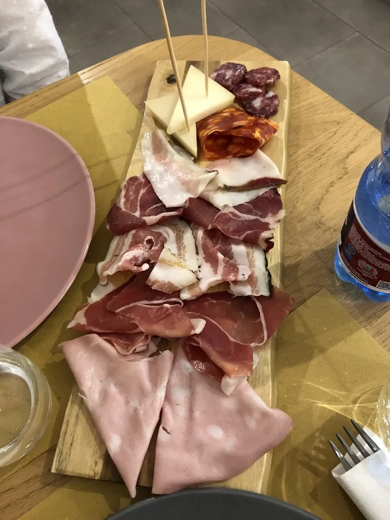 M. Lee_Enogastronomia Porto di Bacco Porto Torres_Porto Torres_review