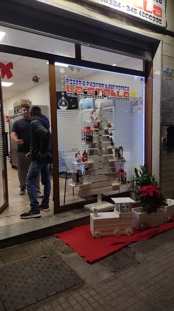 Pizzeria La Stella restaurant in Porto Torres