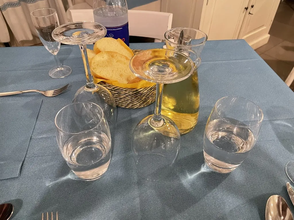 Miertje0101_La Patigia_Porto Torres_review