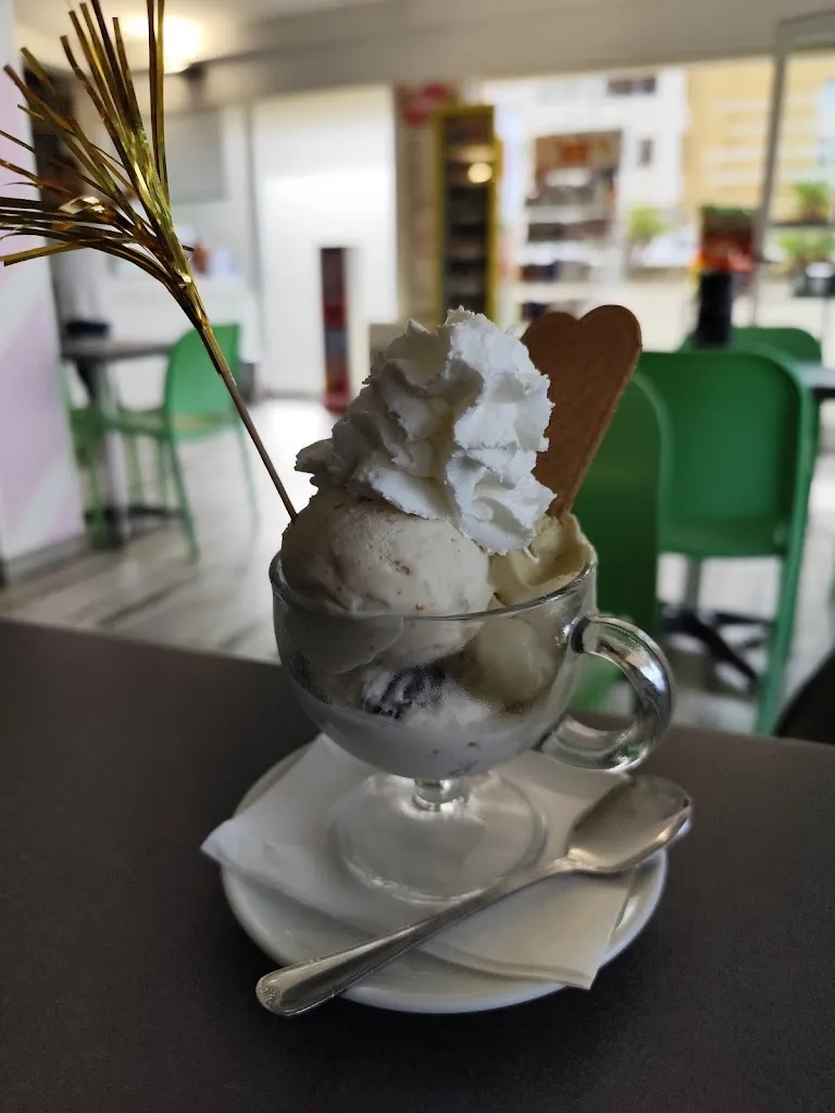 La Cialda Gelateria restaurant in Porto Torres
