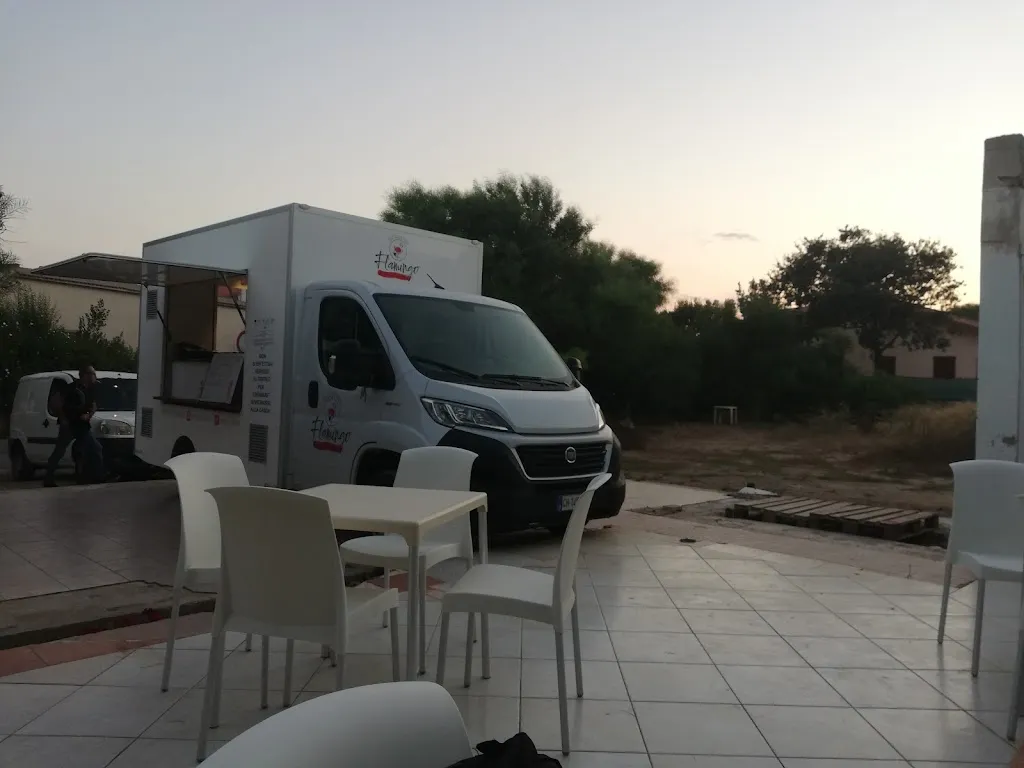 Luca Késmárki_Flamingo street food_San Vero Milis_review