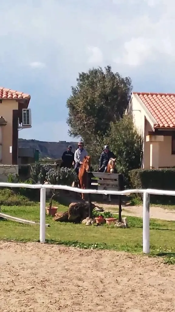 Circolo Ippico San Lorenzo Oristano_San Vero Milis_slider_image_2