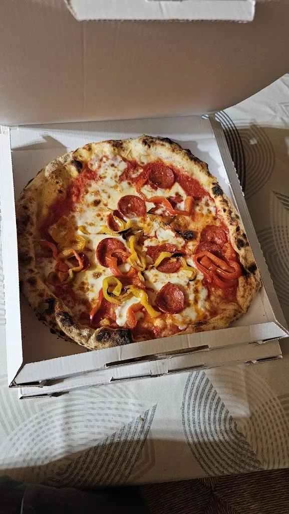 Pomodoro pizzeria d'asporto_San Sperate_slider_image_2