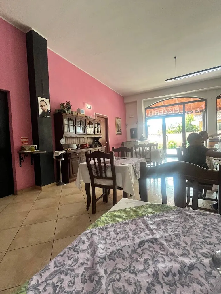 Trattoria Pizzeria Bar Fedalì_Santa Giusta_slider_image_2