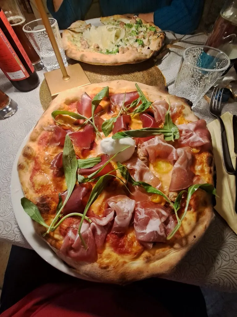 Pizzeria La Giara_Ginosa_slider_image_3