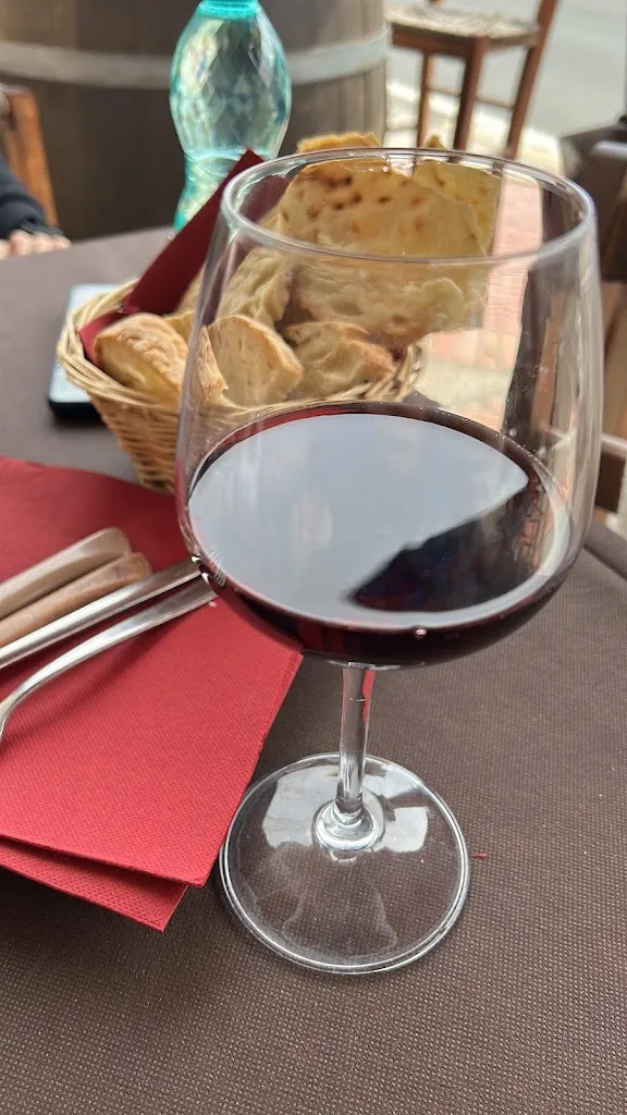 Dilara Akhmetshina_Prendas Antigas_Sant'Anna Arresi_recensione