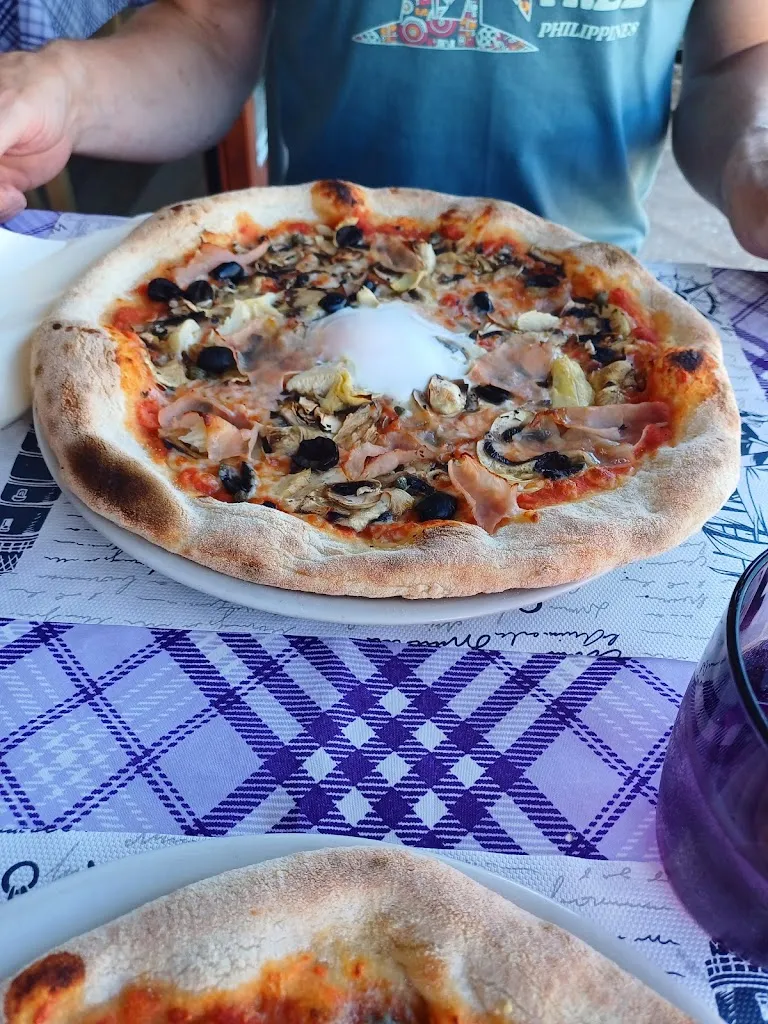 Eva Juhasz-Dankos_Caschili Vinicio_Sant'Anna Arresi_review