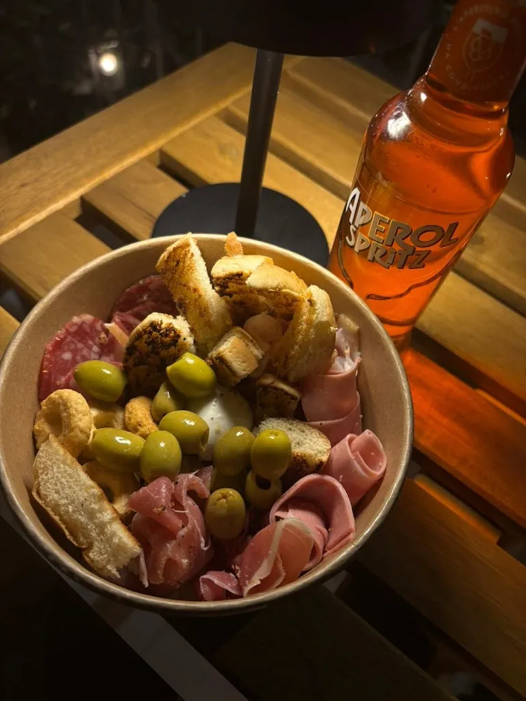 Annamaria Datena_bubi Lab Ginosa_Ginosa_review