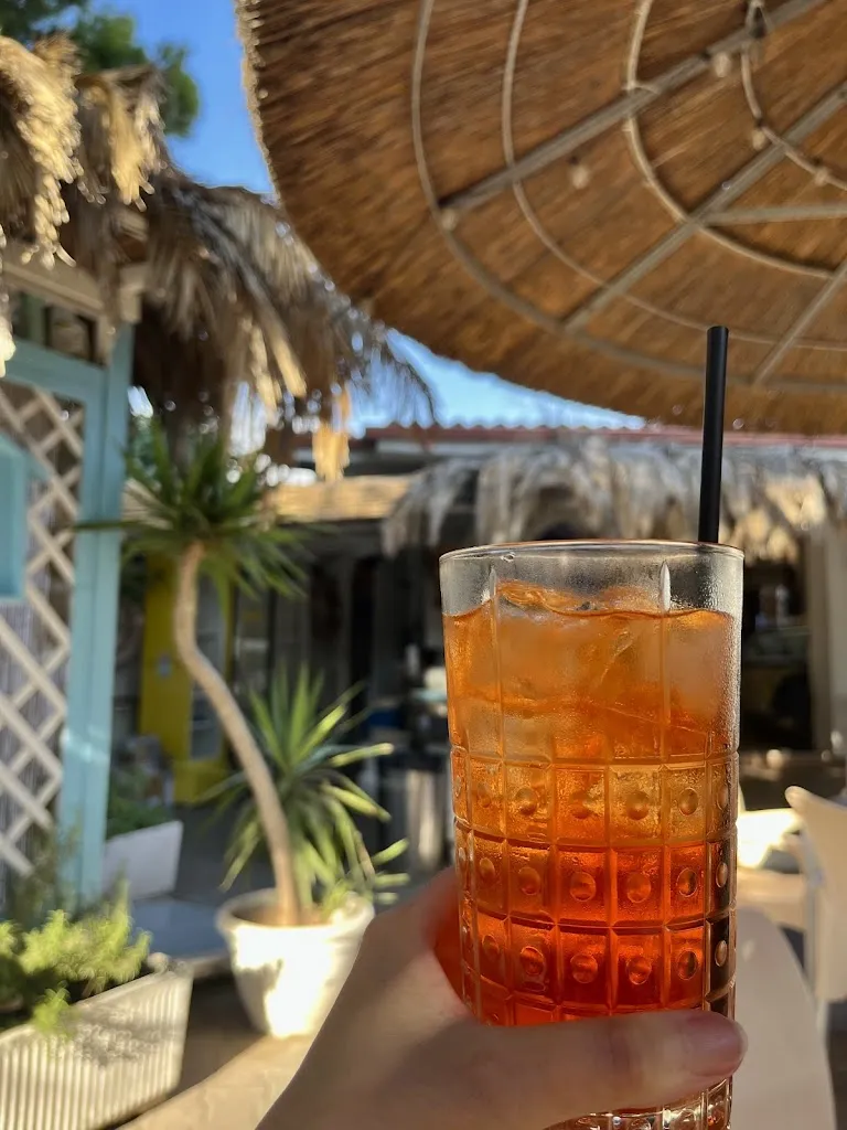 Lina Juskaite_Bar Gelateria Sotto le Stelle_Sant'Anna Arresi_review