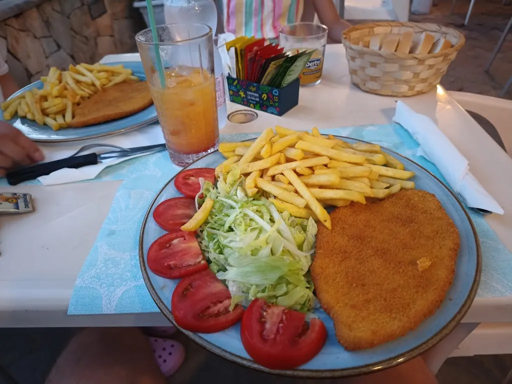 Kamil EL_Bar Gelateria Sotto le Stelle_Sant'Anna Arresi_review