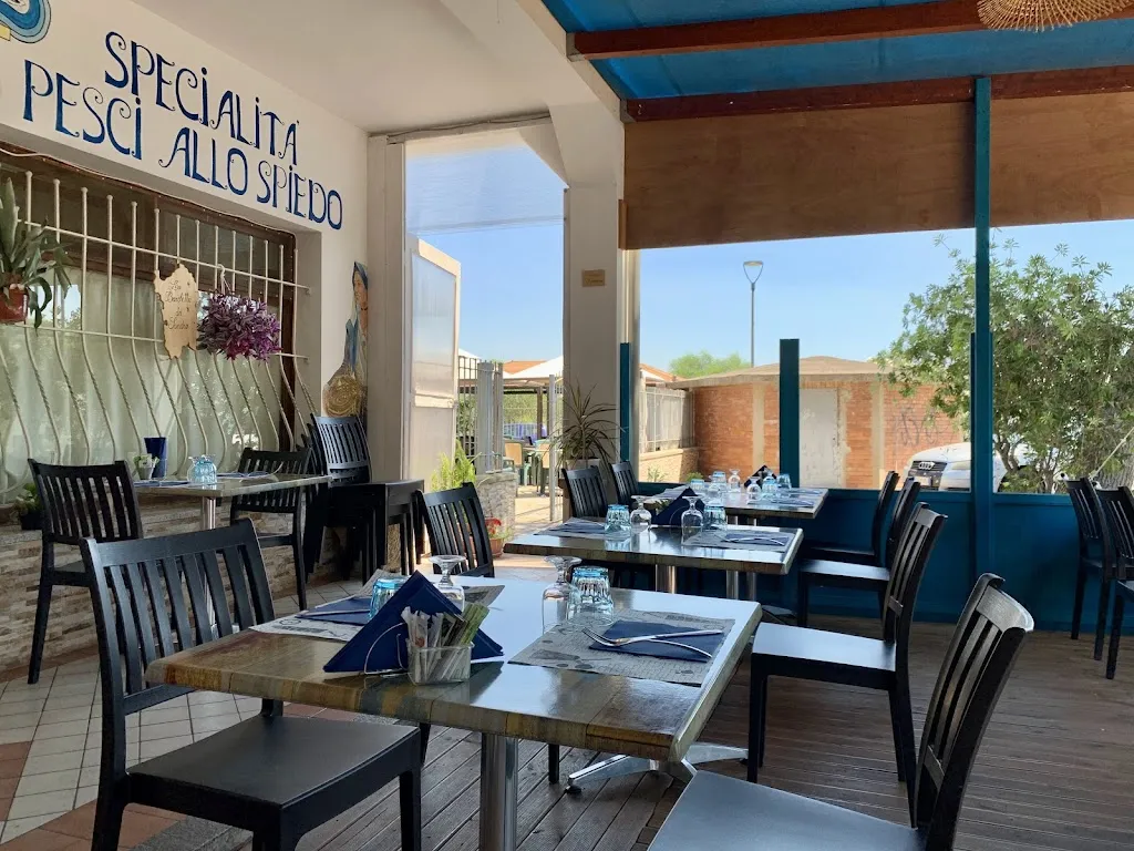 Taisia Berg_Ristorante La Barchetta Specialita' Pesce Allo Spiedo_Sant'Anna Arresi_recensione