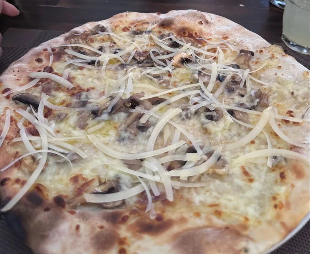 Tomek Dering_La Medusa, Ristorante, Pizzeria, Affittacamere_Sant'Anna Arresi_review