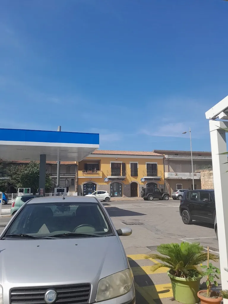 Sławomir Jędruch_Stazione di Servizio Sosta Mare Tamoil_Sant'Anna Arresi_review