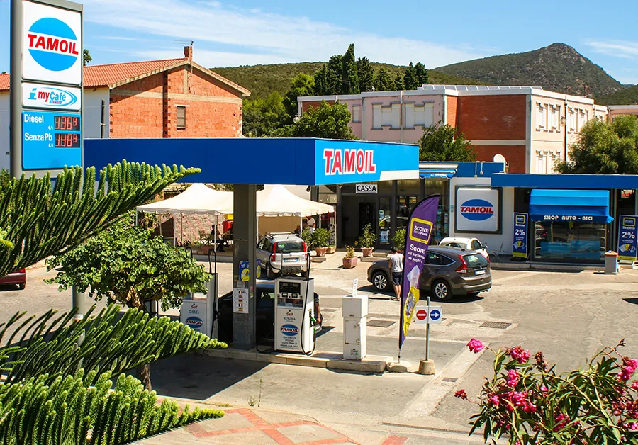Stazione di Servizio Sosta Mare Tamoil restaurant in Sant'Anna Arresi