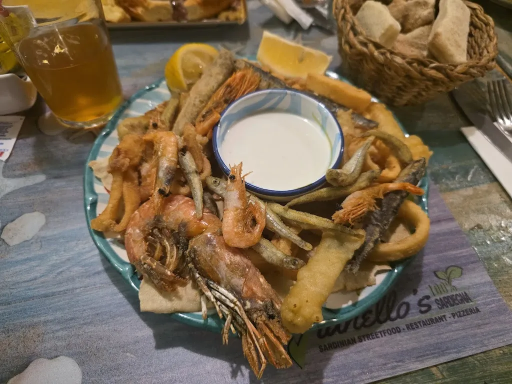 Peter Scheu_Vianello's Sardinian Street food_San Teodoro_review