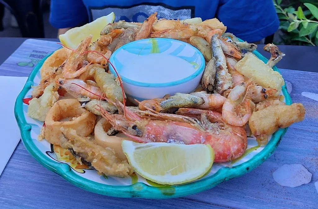 Gernot Gstettner_Vianello's Sardinian Street food_San Teodoro_review