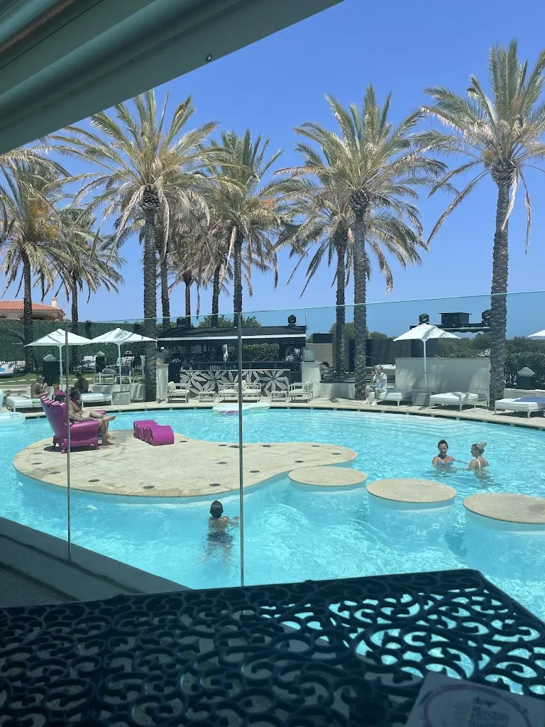 Julia Jedrzejczak_Bal Harbour Restaurant Entertainment_San Teodoro_review