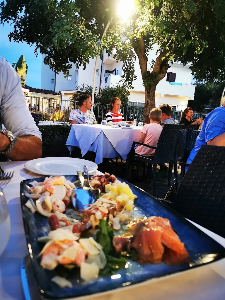 Menu_La Taverna degli Artisti_San Teodoro_image_9