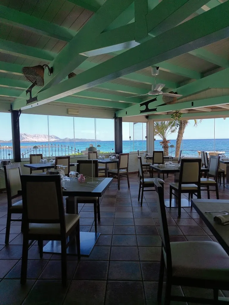 Bar Ristorante L'Esagono_San Teodoro_slider_image_1