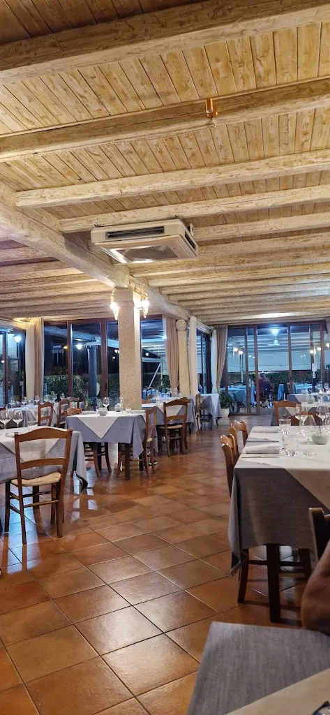 Ristorante VerdeAcqua restaurant in San Teodoro