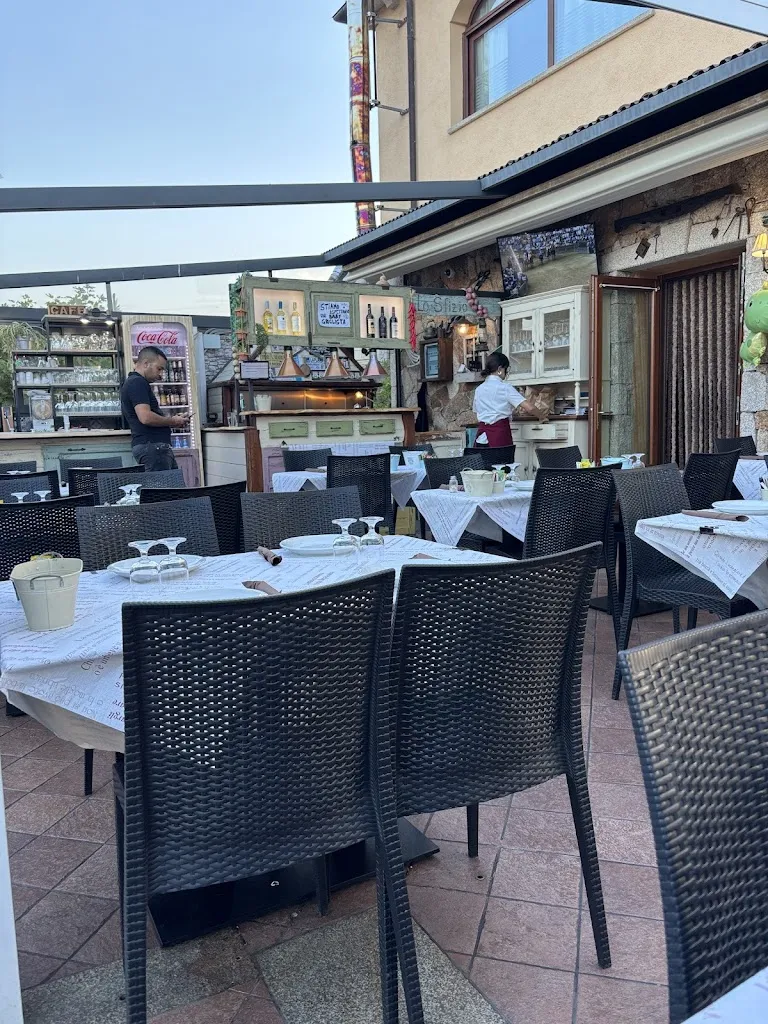 Lo Sfizio Griglieria Gastronomia Ristorante_San Teodoro_slider_image_3